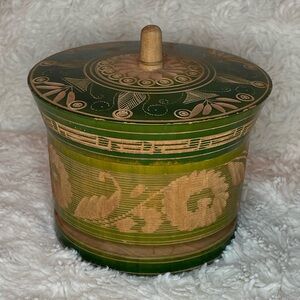 Vintage Hand-carved Painted Green Mexican Trinket/Tobacco Box